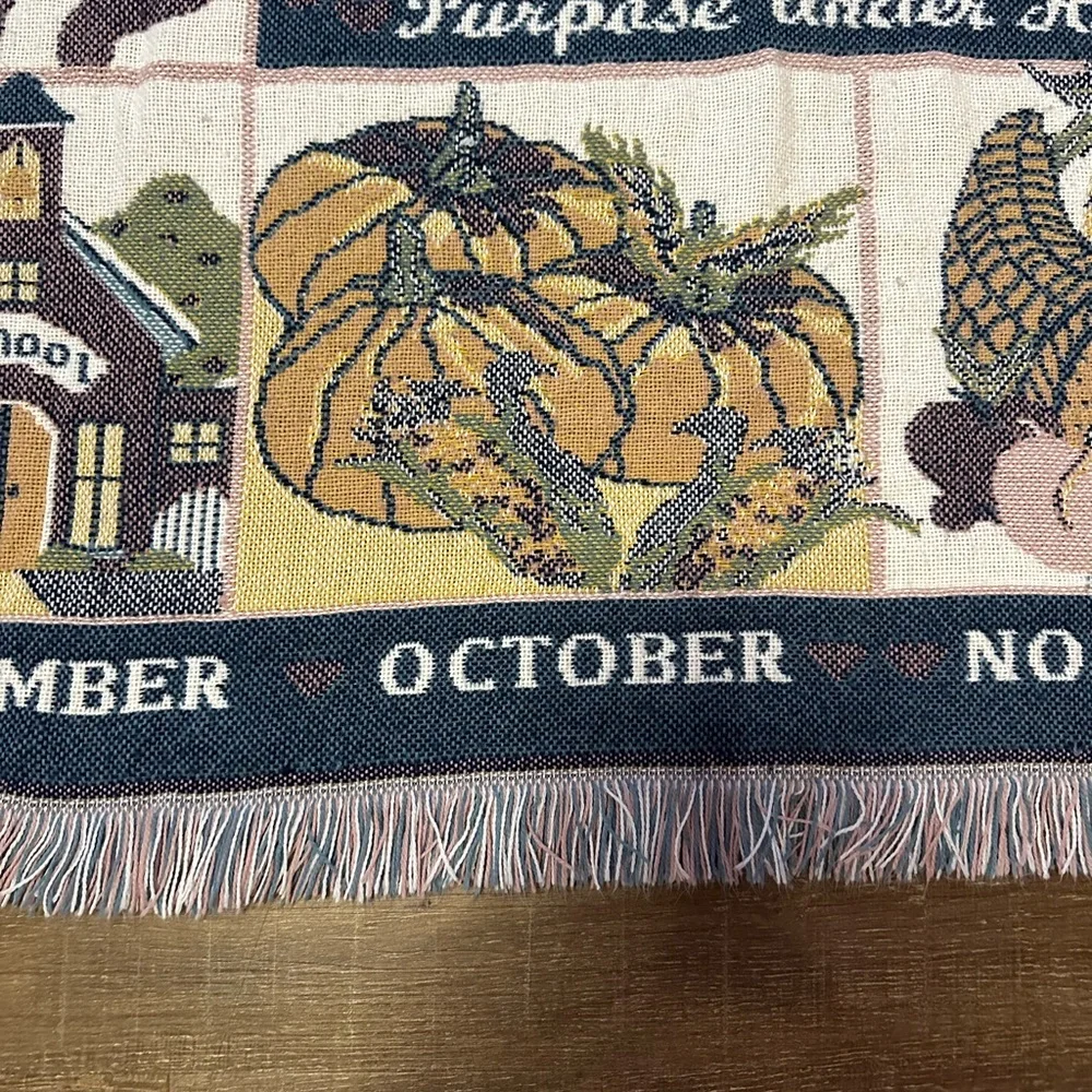 Seasonal Vintage Home Interior l Holiday Tapestry Blanket